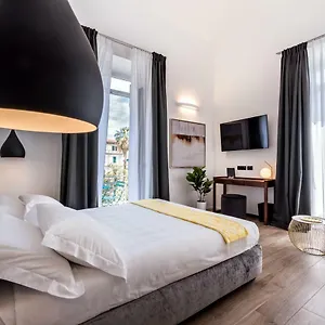 ** Casa de hóspedes By The First - Luxury & Itália
